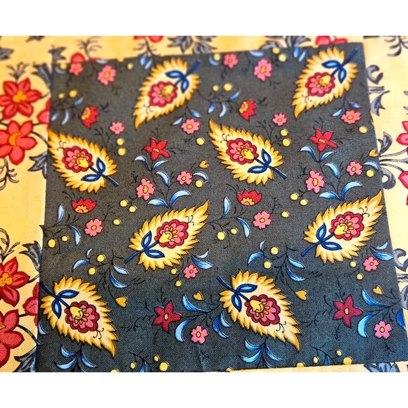 Hand pieced Lap Throw Blanket Topper 100% Cotton, 4.5'x4', NEW 6"x6" square Fall - Picture 9 of 9